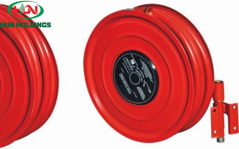 Cuộn vòi chữa cháy gồm những loại nào? Nên chọn loại phù hợp 5 Cuộn vòi chữa cháy gồm những loại nào phổ biến hiện nay
