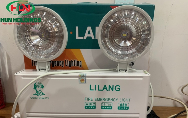 Nên mua đèn sự cố chính hãng, giá rẻ ở đâu cho uy tín? 6 Giá đèn sự cố trên thị trường hiện nay là bao nhiêu?