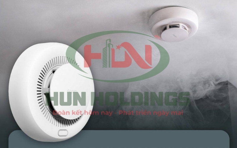 Bảng báo giá Thiết bị Phòng cháy Chữa cháy mới nhất 9 Đầu báo cháy có nhiệm vụ phát hiện khói, nhiệt hoặc dấu hiệu cháy và gửi tín hiệu về trung tâm báo cháy.